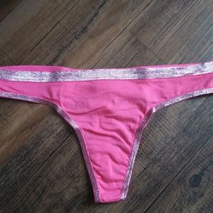 VICTORIA'S SECRET Stretch Cotton Thong Panty ~Med~